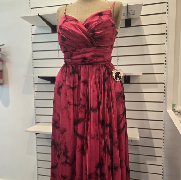 Chivon corset back with slit dress - Picture 3 of 6